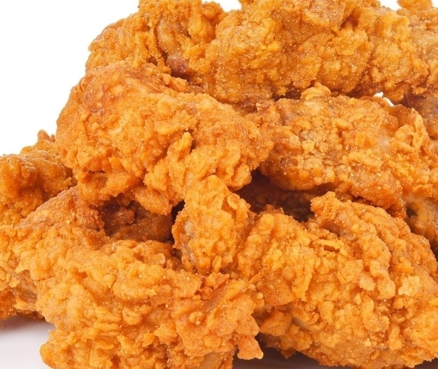 A pile of fried chicken pieces